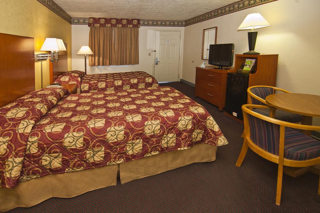 Winnie Inn And Suites חדר תמונה