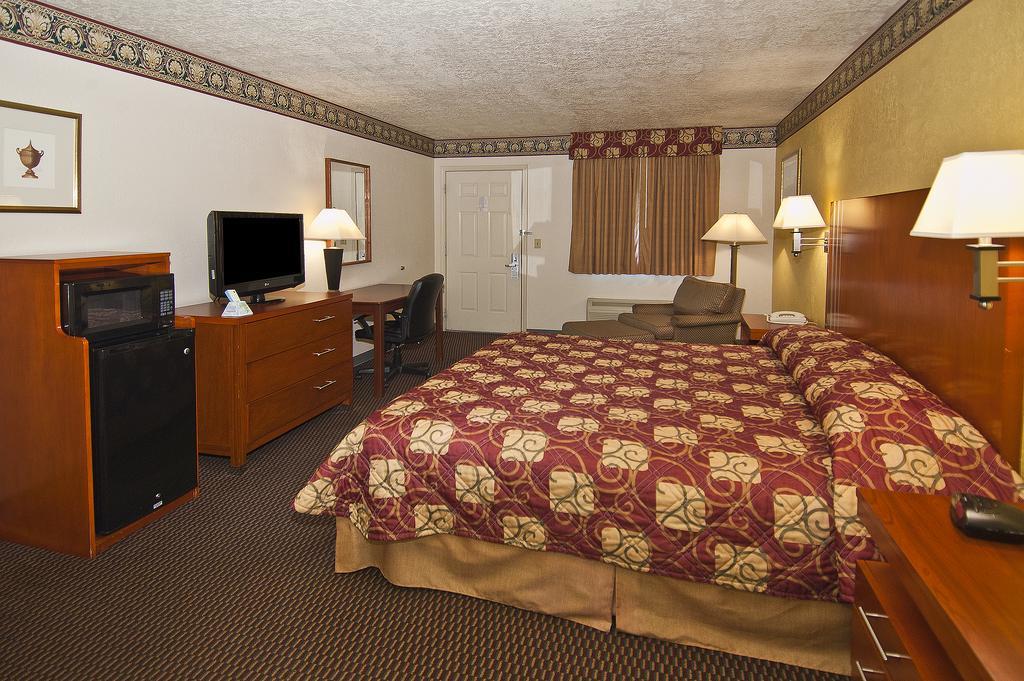 Winnie Inn And Suites חדר תמונה