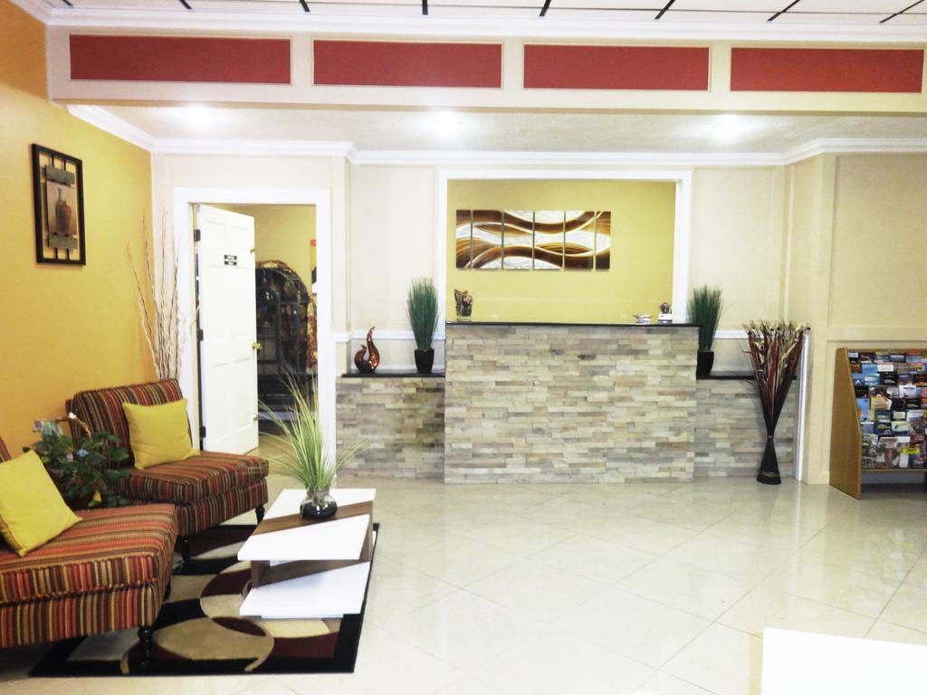 Winnie Inn And Suites מראה חיצוני תמונה